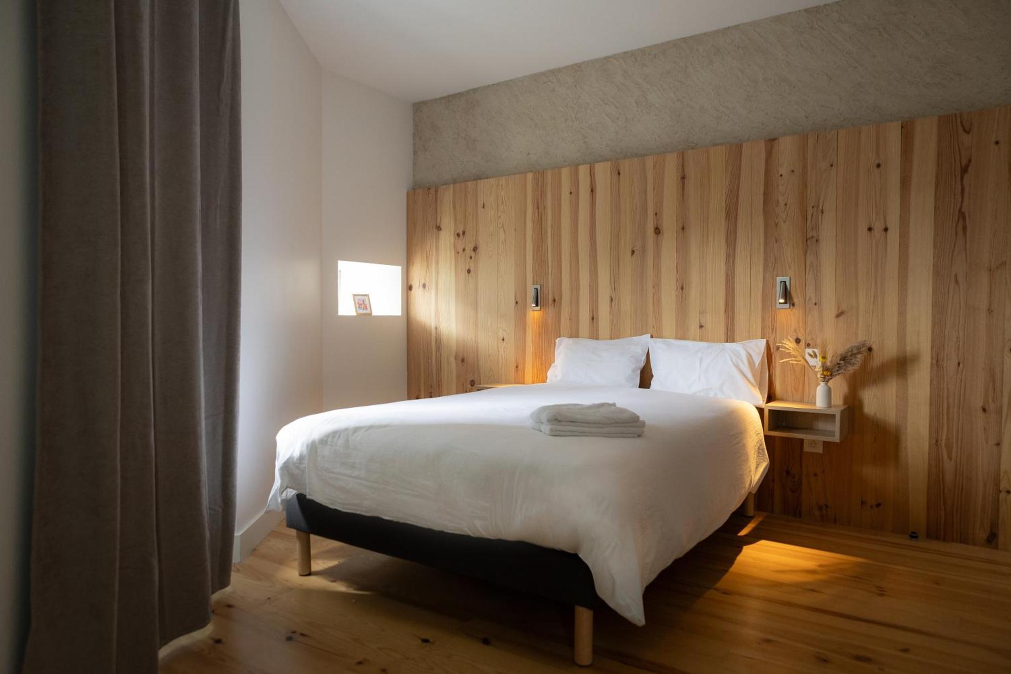 Bed and Breakfast Le Bercail Lacaze Екстер'єр фото